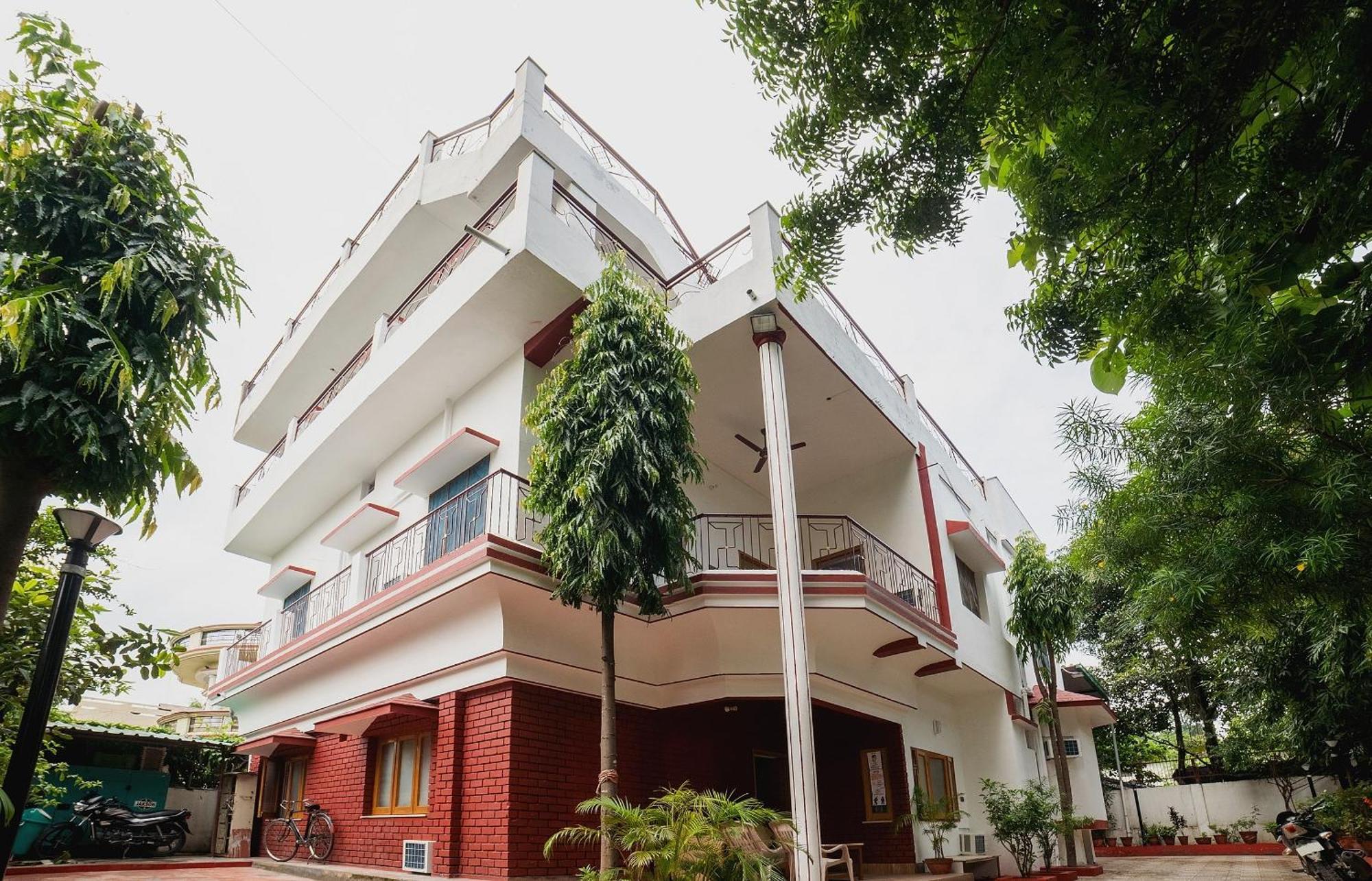 Hotel O Home Gautam Homestay Dehradun Ngoại thất bức ảnh